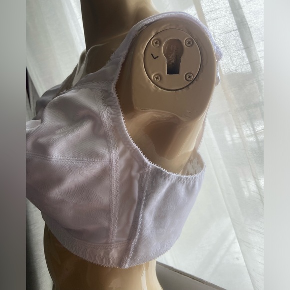 Playtex 42D front closure bra style 4549 - Picture 4 of 15